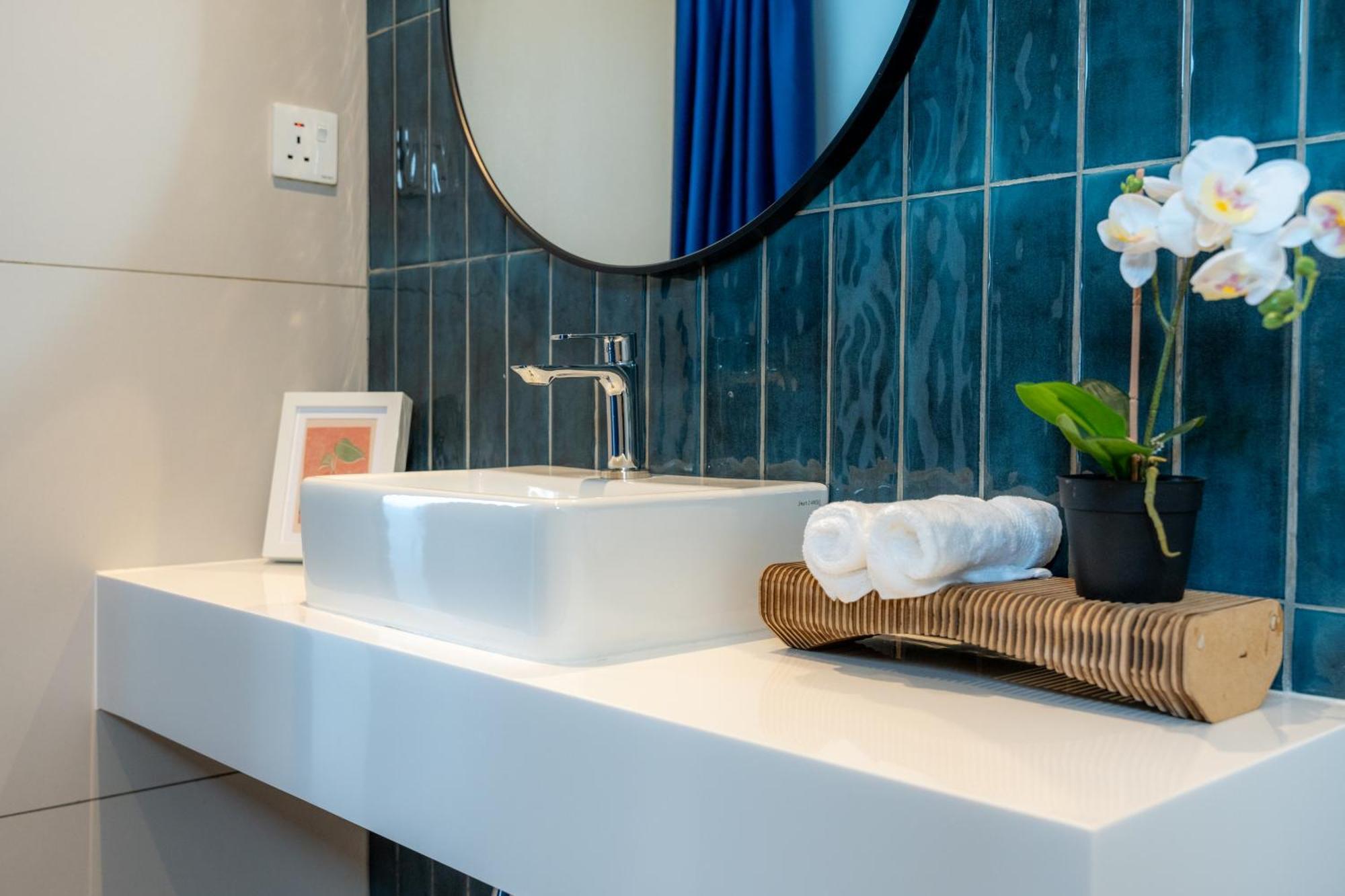 Ukiyo Suites Petaling Jaya Ngoại thất bức ảnh