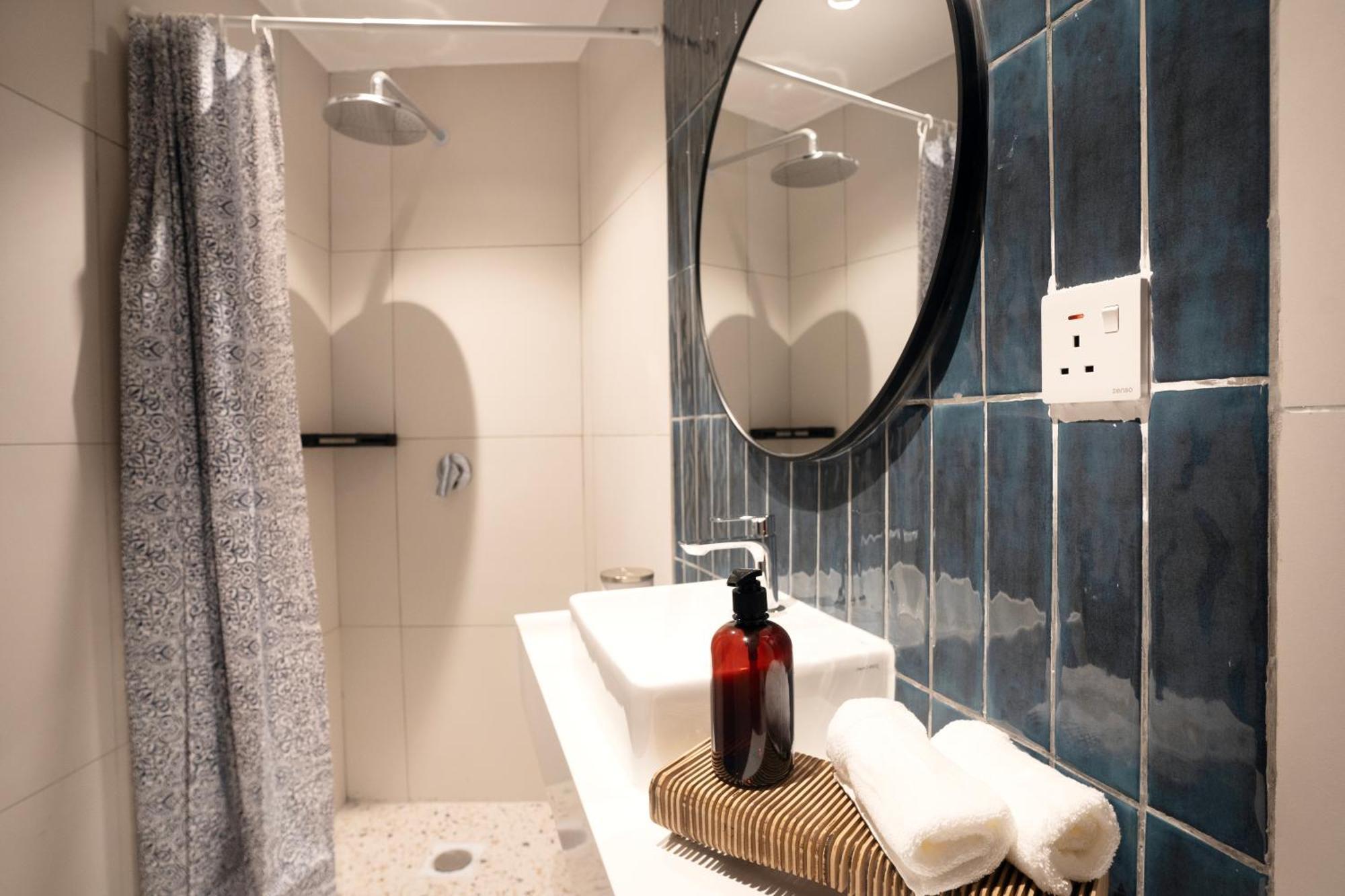 Ukiyo Suites Petaling Jaya Ngoại thất bức ảnh